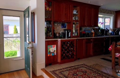Salem Casa | Waterfront Downtown Salem Home in Historic New England - 35 minutes to Boston
