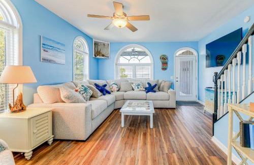 Emerald Isle Casa | Waterfront Emerald Isle Home with Dock Access!
