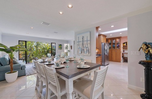 Anona Casa | Luxury Beach House on the Water with POOL.