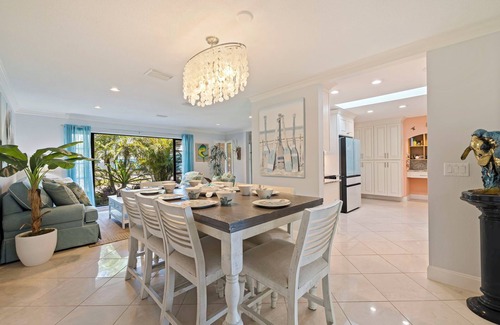 Anona Casa | Luxury Beach House on the Water with POOL.