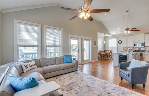 Terramar Beach Casa | Waterfront Galveston Bay Home w/ Private Pool!