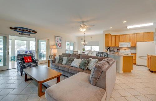 Keen-Wik On the Bay Casa | Waterfront Gem with Dock 3 Mi to Fenwick Island Fun