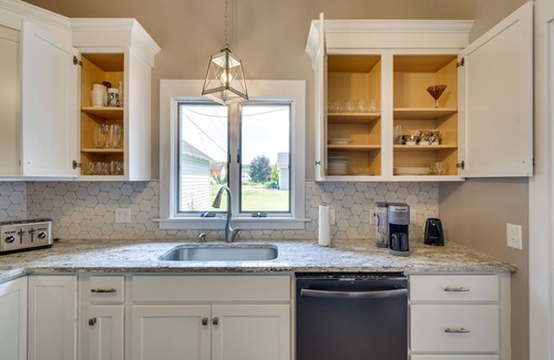 North Rose Cabaña | Waterfront Getaway on Sodus Bay: Prime Location!