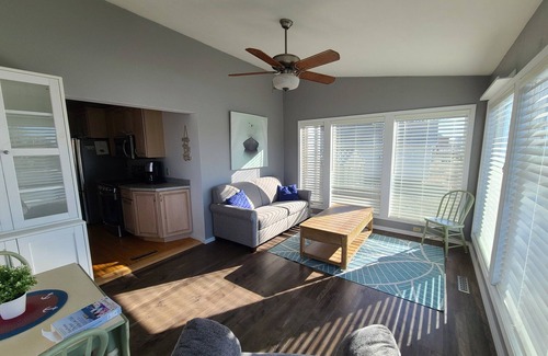 Algoma Casa | Waterfront Getaway with Boat Slip/Dock and Spectacular Sunsets on Ahnapee River