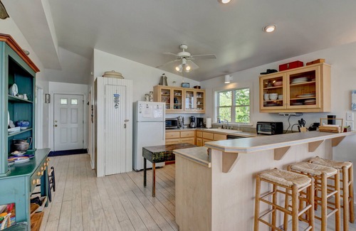 Swansboro Casa | WATERFRONT, gorgeous, PVT DOCK, relax, DOWNTOWN, fish, RETREAT