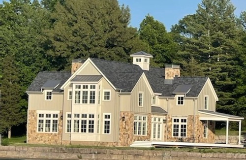 Grenell Casa | Waterfront Grindstone island estate, the height of sophistication in nature.