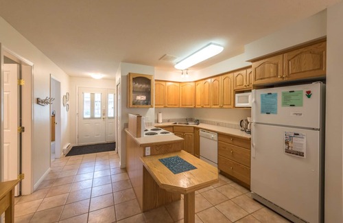 Okanagan-Similkameen Condominio | Frente al mar, planta baja, 2 dormitorios en Skaha Lake Paradise Resort