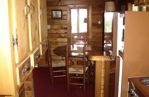 Craftsbury Common Cabina | Waterfront Guest Cabin, acceso al centro al aire libre Craftsbury