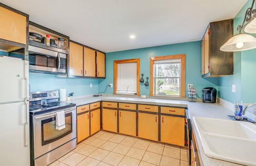 Bangor Casa | Waterfront Hampden Home on Hermon Pond!