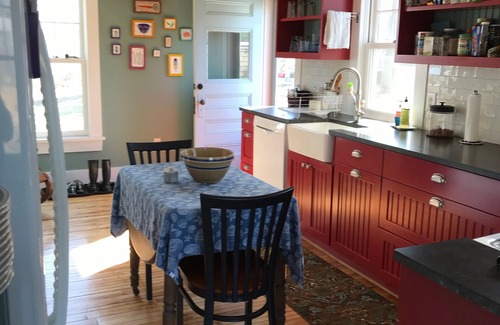 Oak Bluffs Cabaña | Waterfront Home en Oak Bluffs - A pie de la ciudad y la playa
