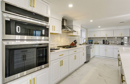 Pembroke Casa | Waterfront Home in Pembroke w/ Spacious Deck!