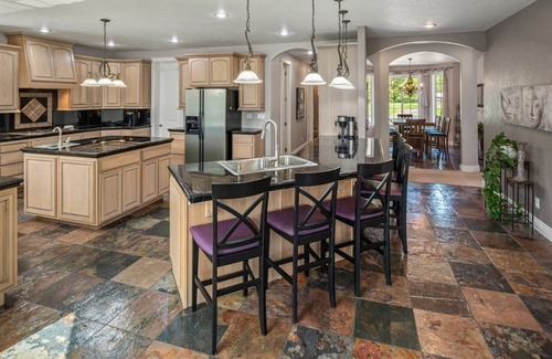 Comeback Bay Casa | Waterfront Home on Comeback Bay | Ideal for Family Reunions