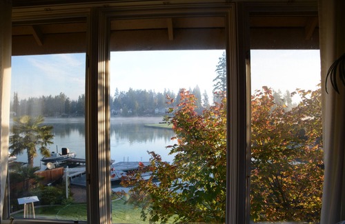 Bonney Lake Casa | Frente al hogar en el lago Tapps