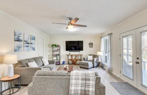 Royal Casa | Waterfront Home on Lake Hamilton with Dock and 2 Decks