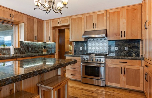 Sandpoint Casa | Waterfront Home on Lake Pend Oreille River with boat lift and Easy Access