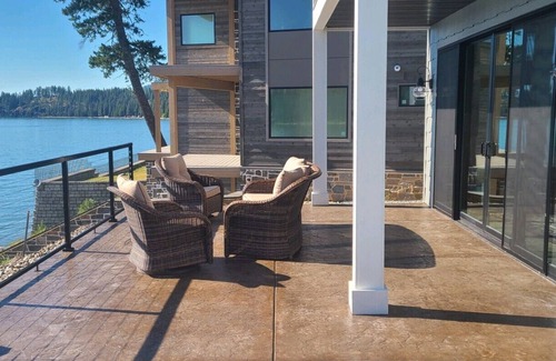 Hope Casa | Waterfront Home on Lake Pend Oreille