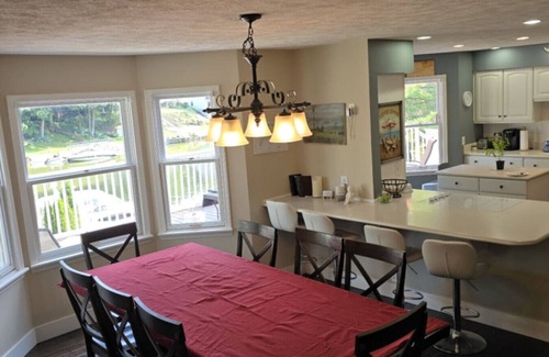 Spring Lake Casa | Waterfront home Spring Lake hot tub, firepit, gas grill fishing