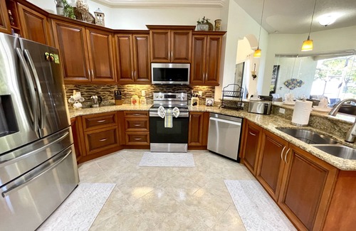 Broadmoor Casa | * Waterfront home to relax, reconnect, and create unforgettable memories together! *