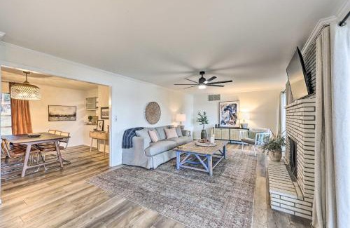 Lakeland Casa | Waterfront Home with Dock Less Than 3 Mi to Oaklawn Racing!