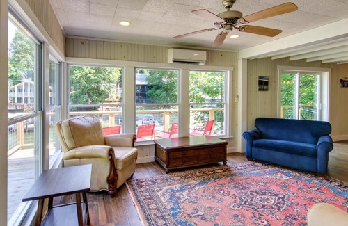 Lake Lure Casa | Waterfront Home with Dock Access on Lake Lure!