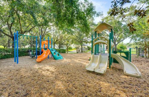 Sunset Lakes Casa | Waterfront Home with Private Pool 5 Mi to Disney!