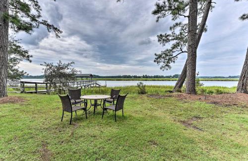 Okatie Casa | Waterfront Home with Shared Dock on Okatie River