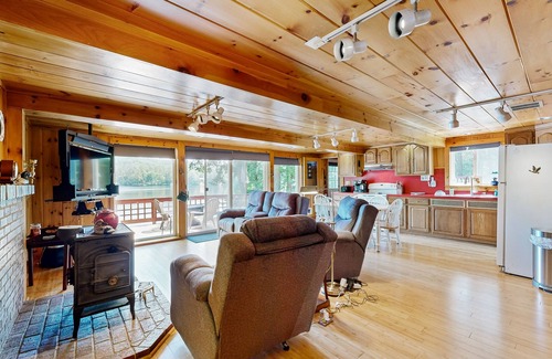 Sanbornton Cabina | Waterfront home with firepit, grill, & scenic deck - near outdoor recreation