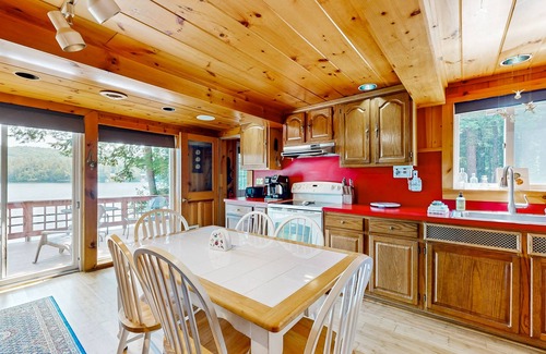 Sanbornton Cabina | Waterfront home with firepit, grill, & scenic deck - near outdoor recreation
