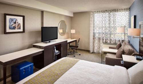 Burlington Hotel | Waterfront Hotel Downtown Burlington