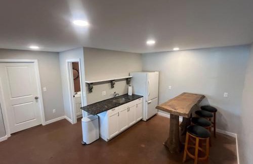 Ray Brook Apartamento | Waterfront In Law Suite on Wolf Pond