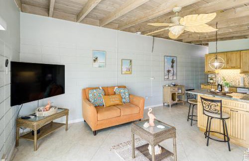 Key Colony Beach Casa | Waterfront Key Colony Beach Home with Golf Cart!