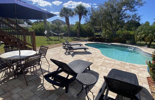 Ellenton Casa | Waterfront Key West Style Home