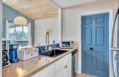 Barataria Casa | Waterfront, King Suite, Fully Stocked, Minutes from New Orleans, Pets Welcome