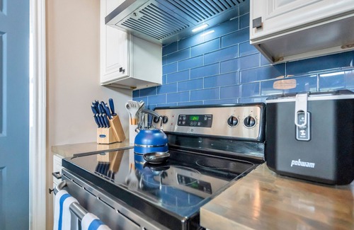 Barataria Casa | Waterfront, King Suite, Fully Stocked, Minutes from New Orleans, Pets Welcome