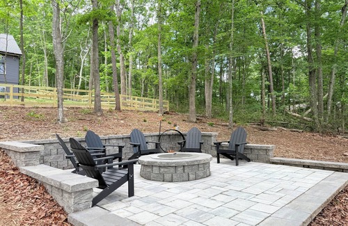 Mineral Casa | Waterfront! Laid Back at Lake Anna, new home, deep water cove, dock, fire pit!
