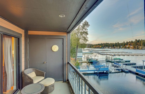 Lake Arrowhead Apartamento | Waterfront Lake Arrowhead Townhome w/ Balconies!