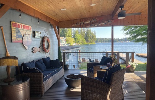 Lake Goodwin Casa | Waterfront Lake Goodwin Getaway