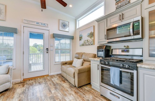 Sherrills Ford Cabaña | Waterfront Lake Norman Cabin w/ Screened Porch!