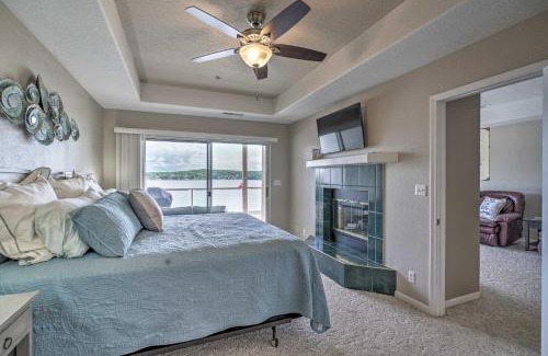 Lake Ozark Apartamento | Waterfront Lake Ozark Condo with Pool Access