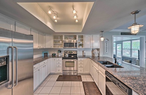 Lake Placid Casa | Waterfront Lake Placid Escape w/ Dock & Lanai
