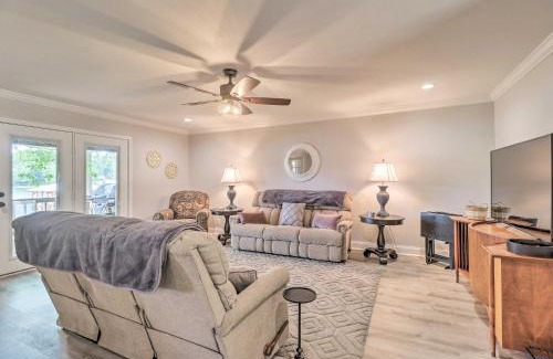 Milledgeville Casa | Waterfront Lake Sinclair Home with Boat Dock!