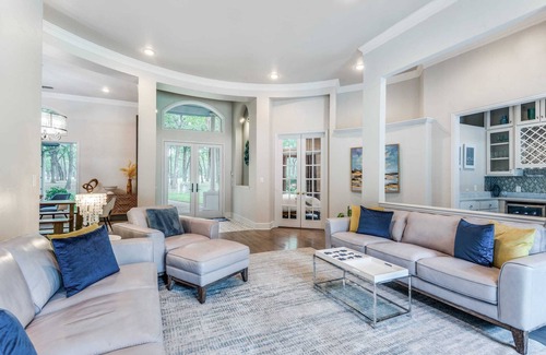 Lakewood Village Casa | Waterfront Luxury Living with 4-BR, Pool and Views