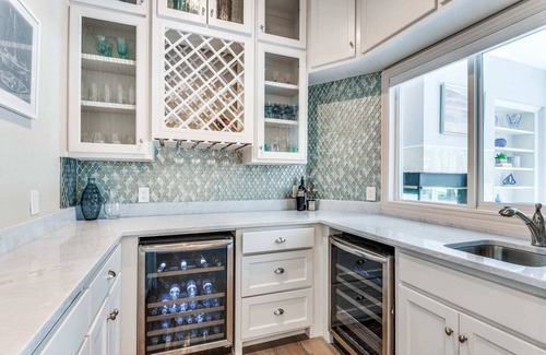 Lakewood Village Casa | Waterfront Luxury Living with 4-BR, Pool and Views