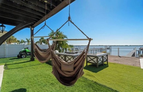 Riviera Bay Alquiler De Eote | Waterfront Mansion: Pool- Hot Tub- Private Dock- 6BR