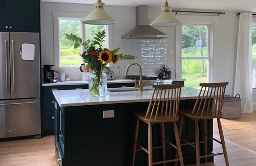 Union Otro | Waterfront - modern farmhouse on historical lake front property. Farm Experience