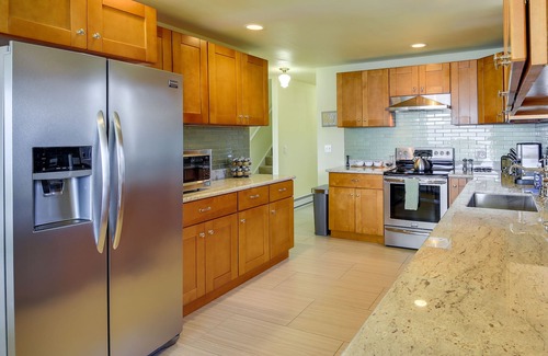 Newport Casa | Waterfront Newport Home w/ Private Boat Dock!