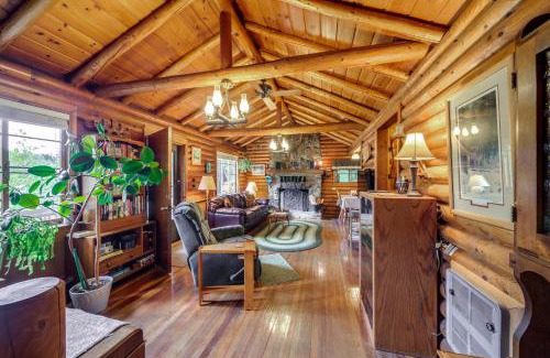 Newport Casa | Waterfront Newport Vacation Rental on Sacheen Lake