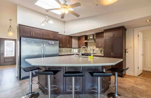 Port Weller Villa | Waterfront Niagara Home w/ Hot tub & Fire table