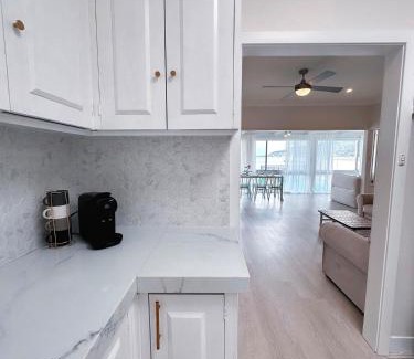 Tascott Casa | Waterfront Oasis at Central Coast