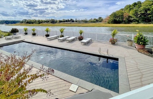 North Shores Casa | Waterfront Oasis in North Shores!